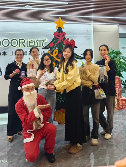 Son şirket blogları hakkında Noel Sihri, Her Yerde Güçlü.